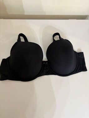 Torrid perfect tshirt lightly lined bra size 40C
